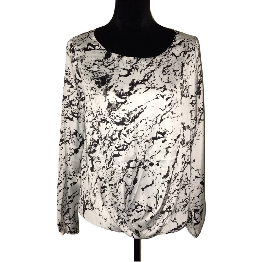 Vince Camuto Long Sleeve Blouse Medium